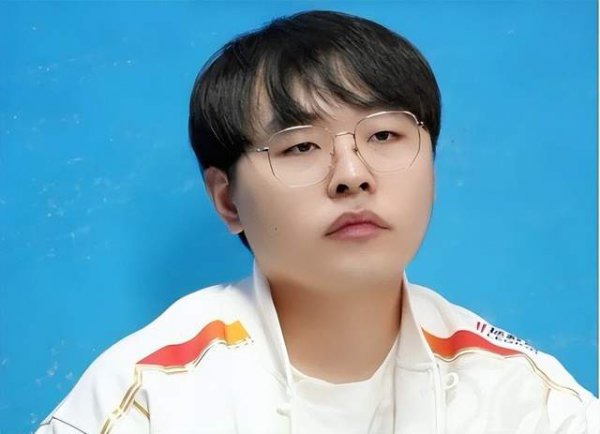 前LPL一线上单转型当陪玩，发现致富路时薪超1K？阐发皆惊呆了！